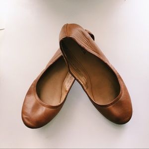 Brown flats in size 8.5